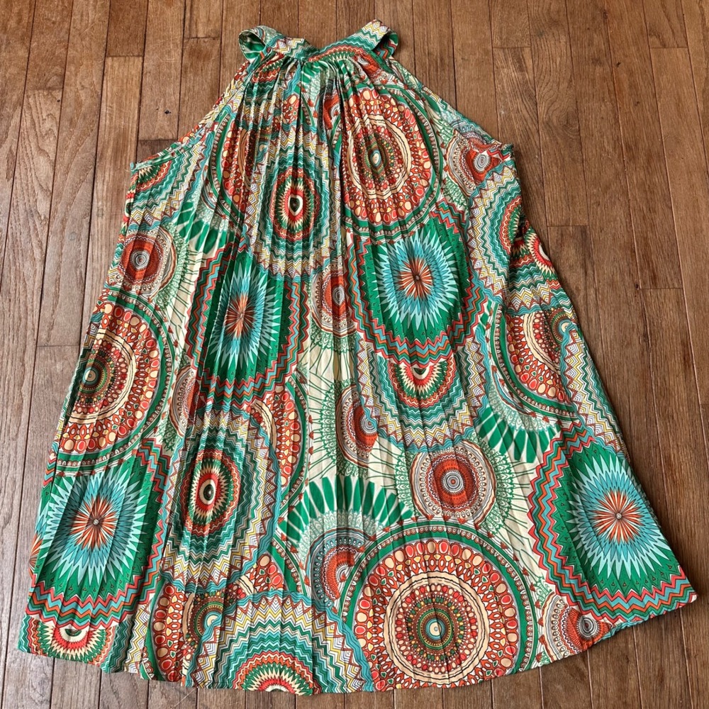 Mandala‎ Boho Halter Top Women Size 6 Med Pleated Geometric Print Green Summer